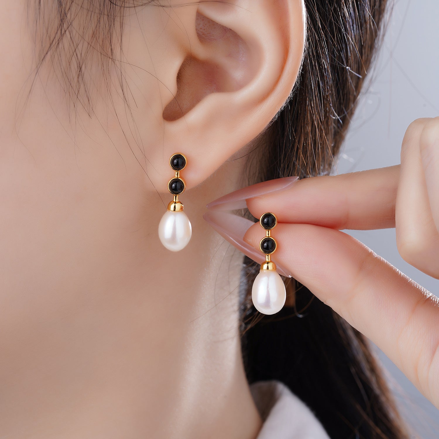S925Silver Natural Freshwater Pearl Earrings Black Onyx Light Luxury Design Earrings Simple Versatile