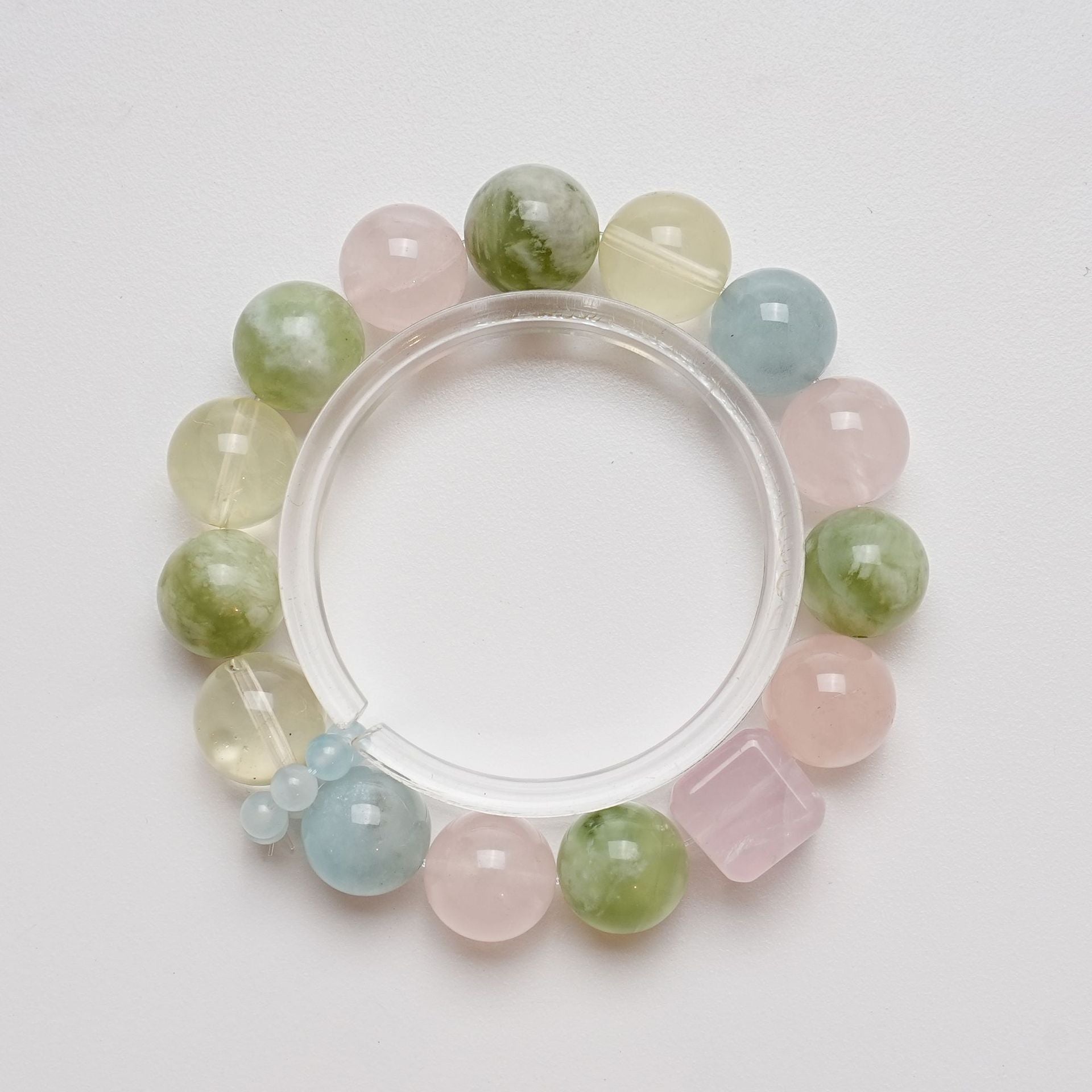 Natural Green Grape Milk Cap Crystal Bracelet for Women Versatile Aquamarine Lemon Quartz Bracelet