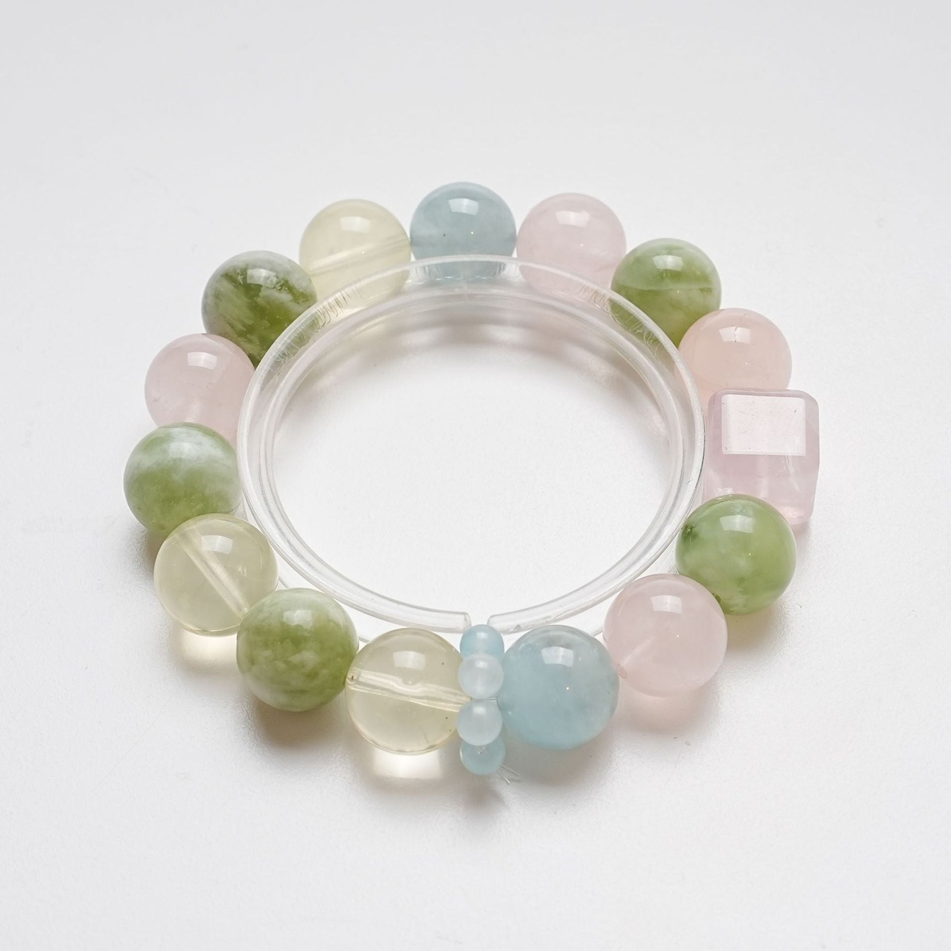 Natural Green Grape Milk Cap Crystal Bracelet for Women Versatile Aquamarine Lemon Quartz Bracelet