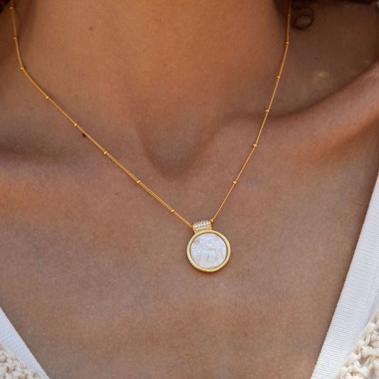 Whole Body925Silver Carved White Mother-of-Pearl Necklace Versatile Pendant Shell Niche Design Sense Cross-Border Light Luxury Style Jewelry