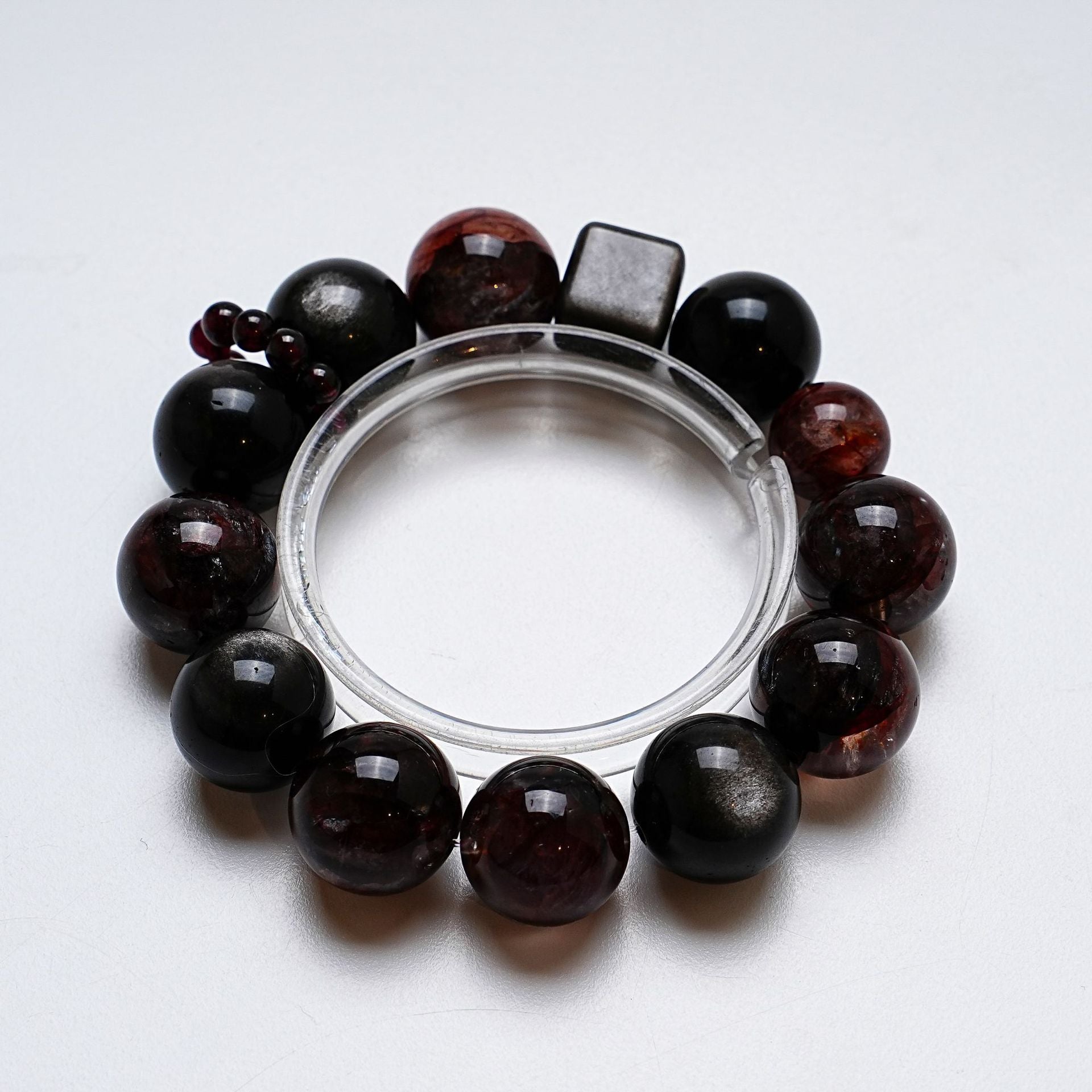 Natural Silver Shining Stone Crystal Bracelet for Women Single Circle Versatile Garnet Bracelet