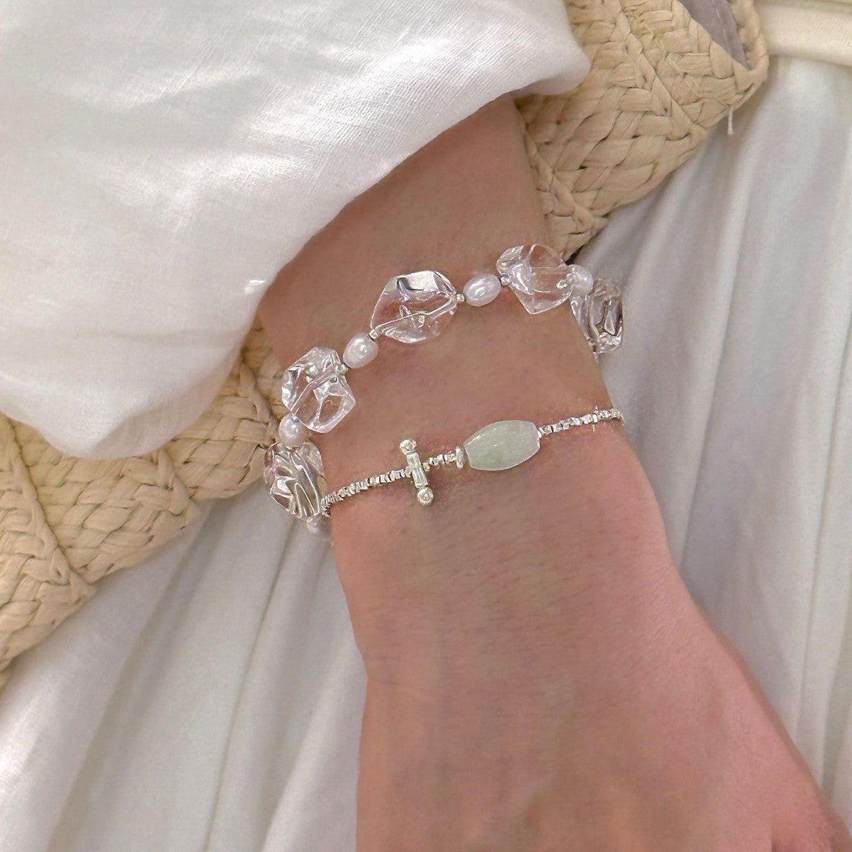 Ice Clear Natural Irregular Brazilian White Crystal Natural Pearl Bracelet Design Clear Cool Feeling Bracelet for Women