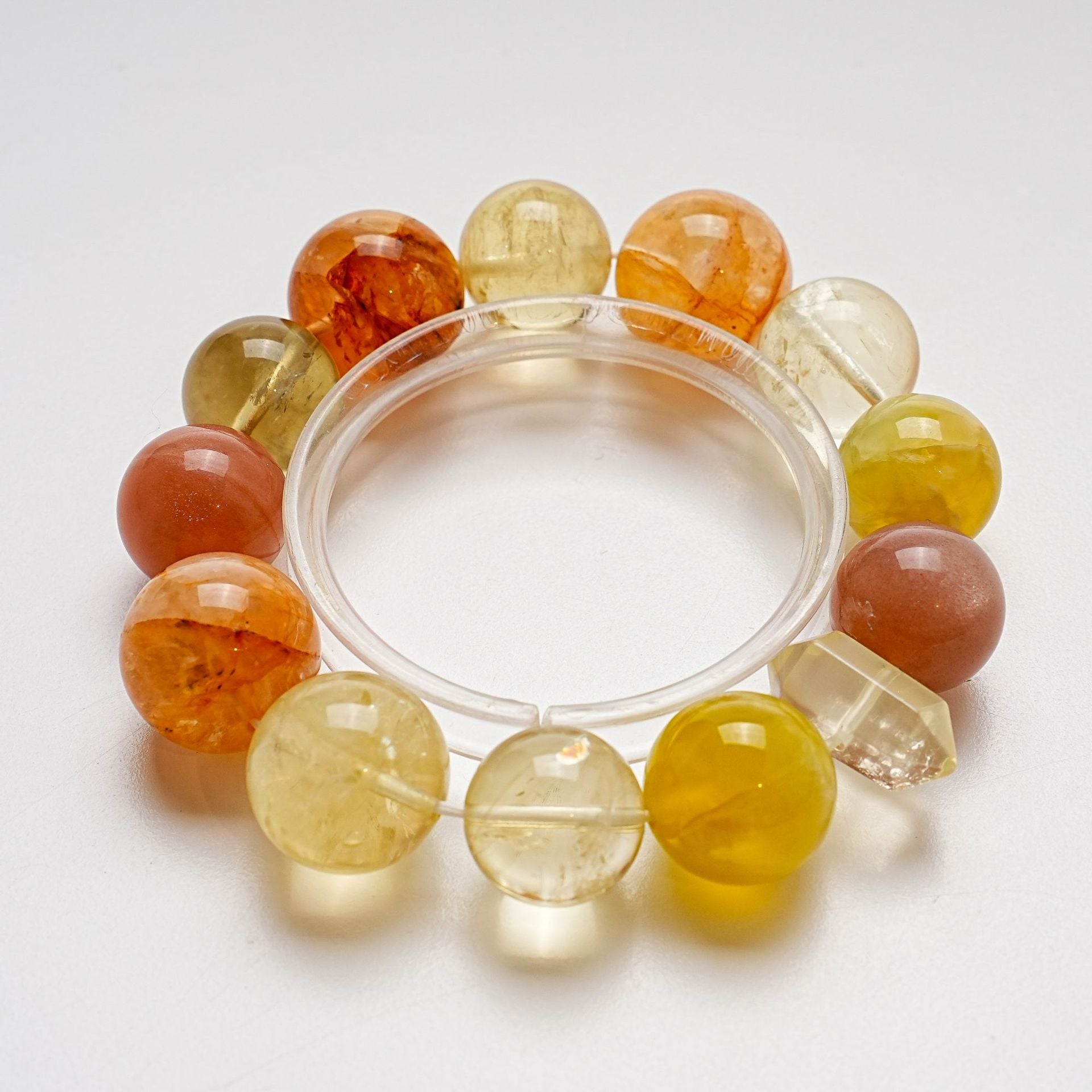 Natural Yellow Gum Flower Crystal Bracelet for Women Versatile Golden Grape Orange Moonlight Bracelet