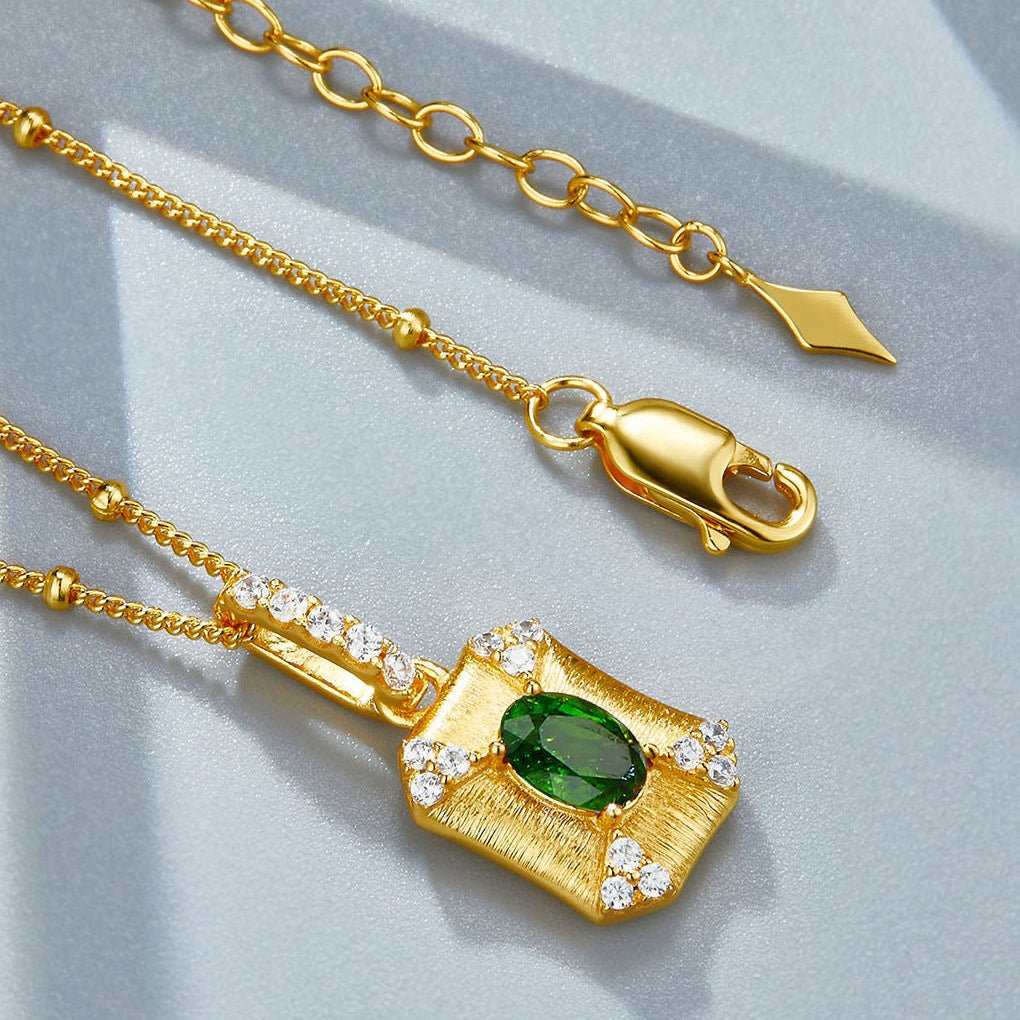 Серебряное ожерелье S925 с натуральным диопсидом, матовая отделка, классический стиль, изысканный дизайн, французский универсальный кулон для женщин.