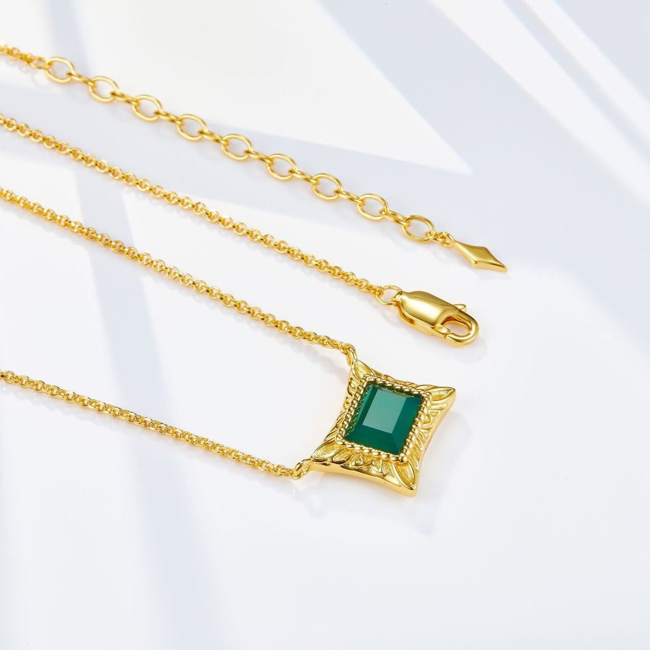 925Sterling Silver Green Agate Necklace Pendant for Women High-end Gemstone Vintage Style Niche Women