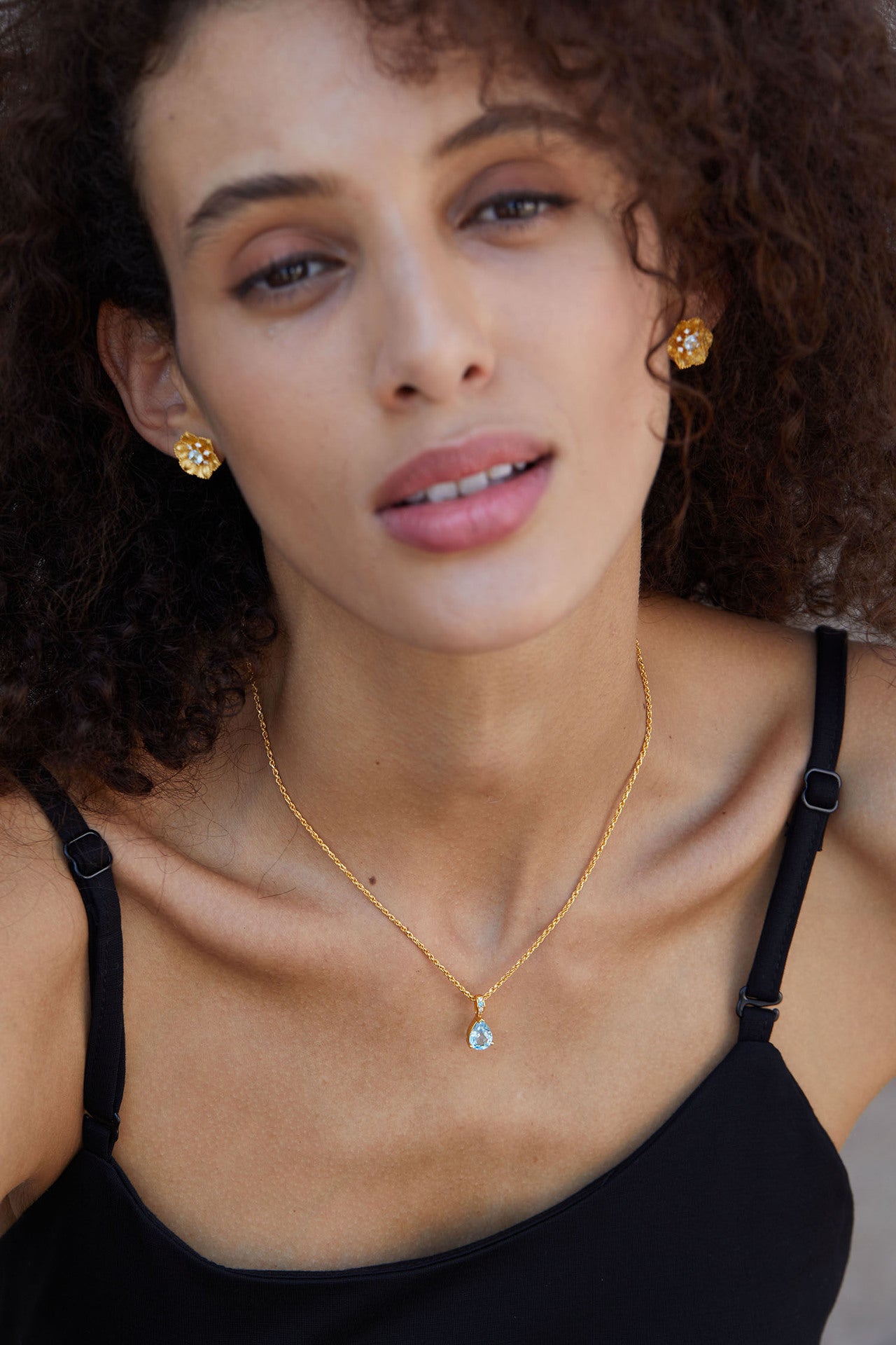 S925Silver Simple Teardrop Topaz Necklace Niche Versatile Pendant Design Blue Birthstone Collarbone Chain