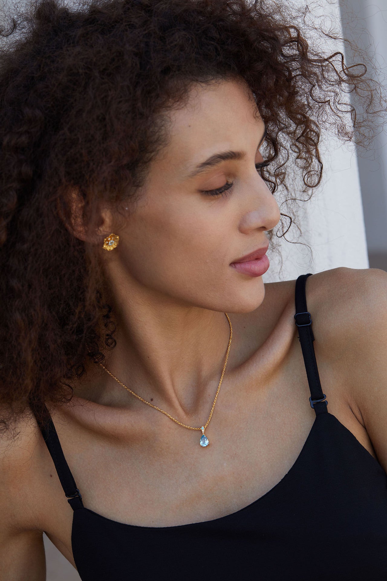 S925Silver Simple Teardrop Topaz Necklace Niche Versatile Pendant Design Blue Birthstone Collarbone Chain