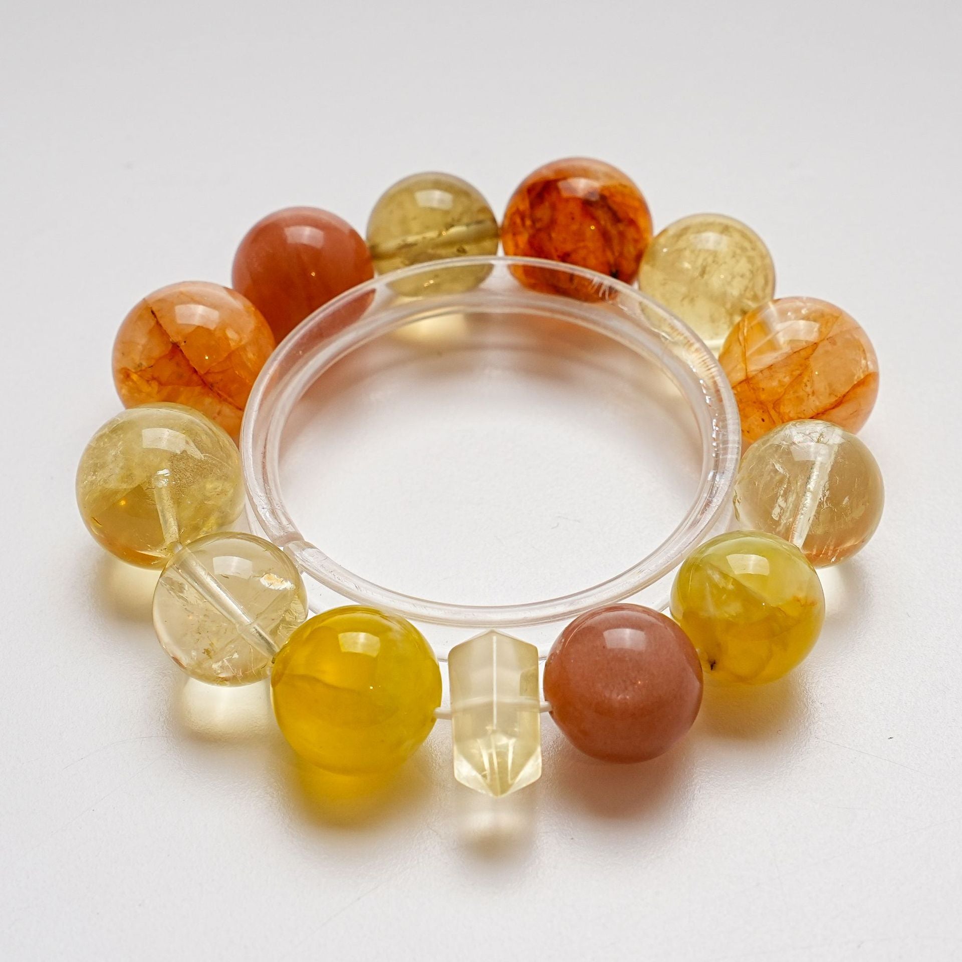 Natural Yellow Gum Flower Crystal Bracelet for Women Versatile Golden Grape Orange Moonlight Bracelet
