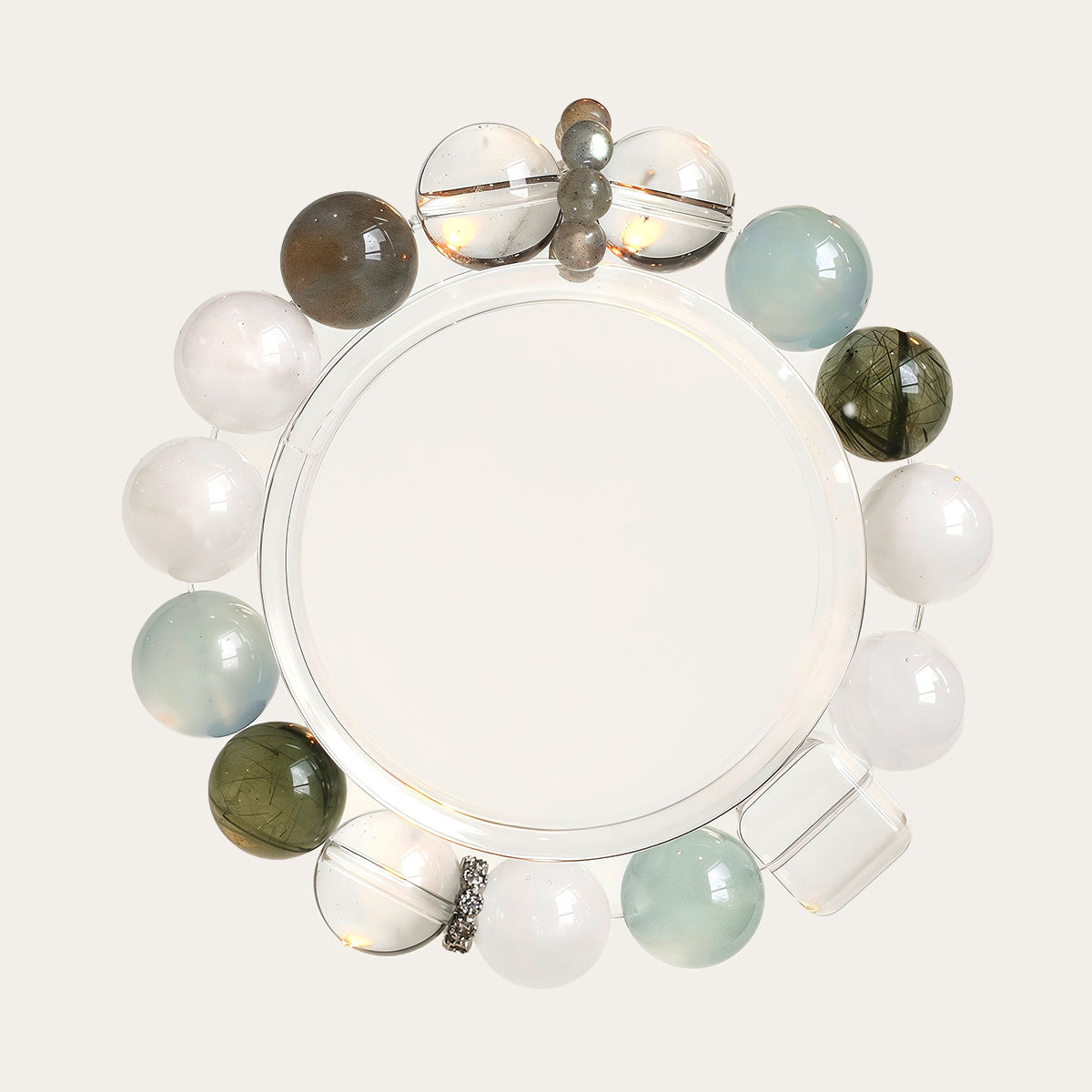 Браслет из белого фантомного кварца и зеленого рутилового кварца – духовное украшение для внутреннего видения и обретения баланса.