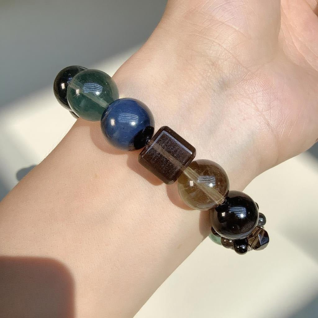 Blue Tiger’s Eye & Fluorite Bracelet – Natural Crystal Jewelry for Clarity and Balance