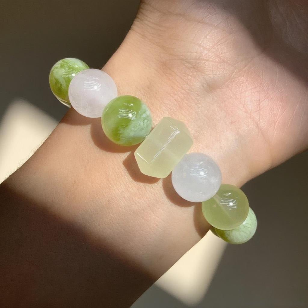 Jade & Lemon Quartz Bracelet – Natural Crystal Jewelry for Balance and Renewal