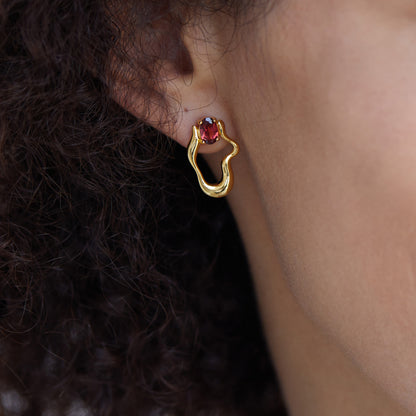 925Silver Natural Garnet Earrings with Flowing Line Design, Niche Electroplated18K Golden Versatile New Women's Earrings
