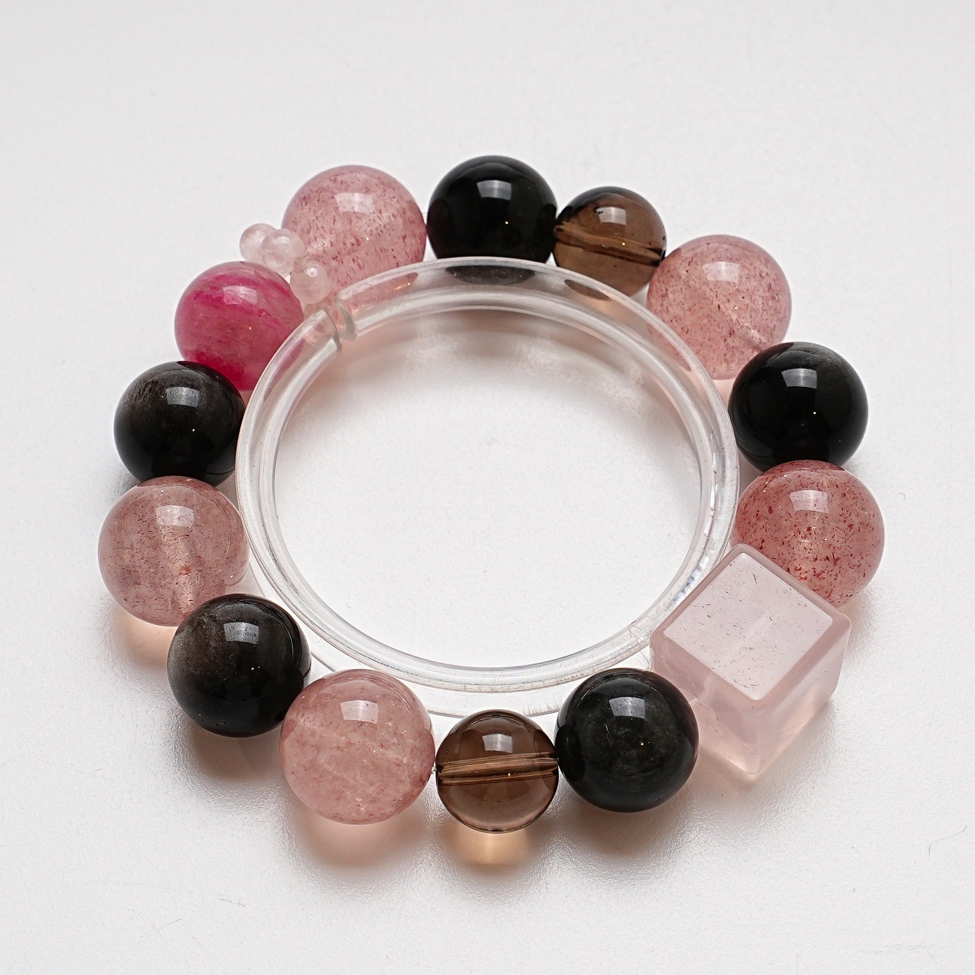 Natural Crystal Strawberry Crystal Bracelet Women's Shijia Fashion High-end Bracelet