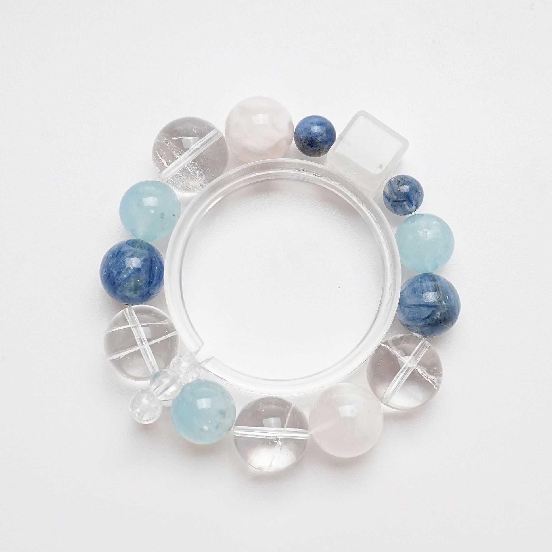 Natural High-Quality White Crystal Bracelet for Women Versatile Snowflake Ghost Bracelet