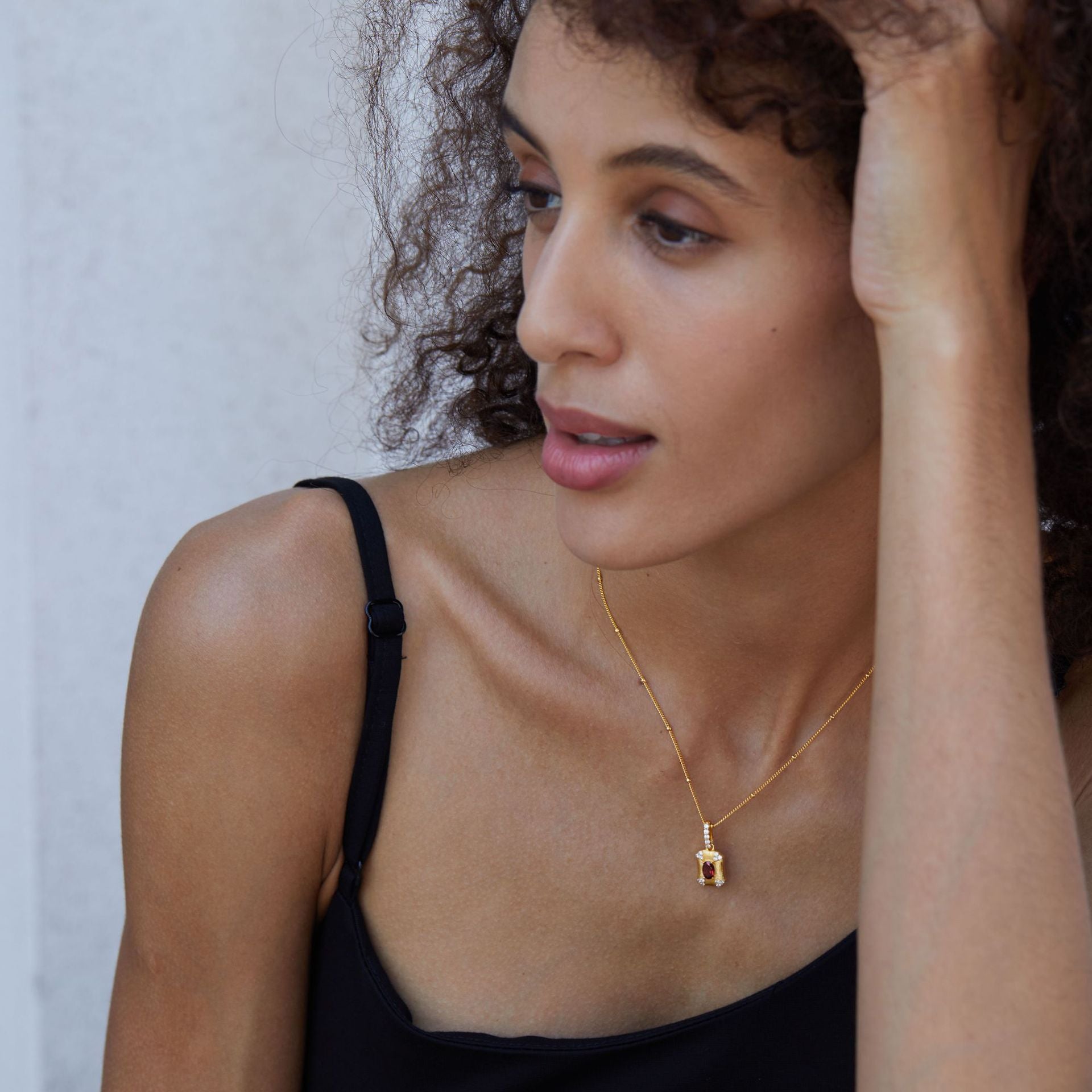 S925Silver Brushed Necklace Natural Garnet Women's Niche Light Luxury Style Pendant Bead Chain Versatile Necklace Collarbone Chain